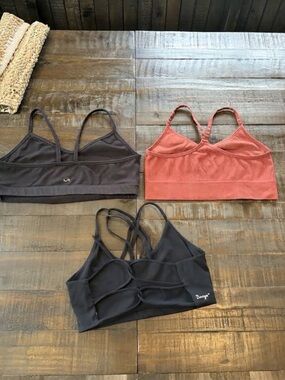 Bundle of 3 Activewear Sports Bras – GapFit, maurices & Danysu Med - Large